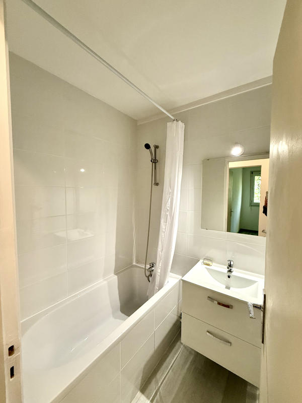 Appartement - 82 m² - 5 pièces