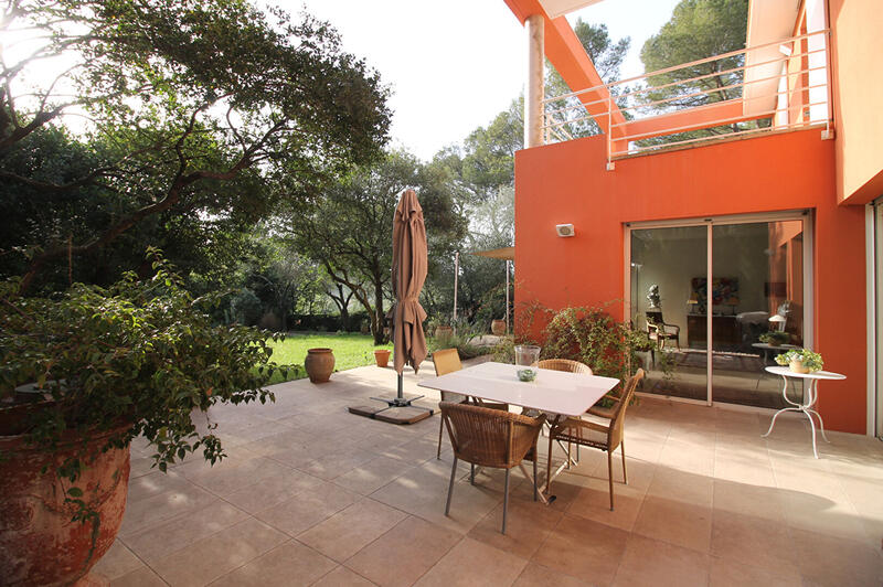 Maison - 200 m² - 6 pièces