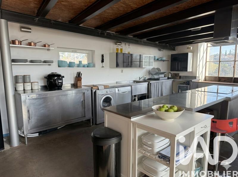 Maison - 245 m² - 4 pièces