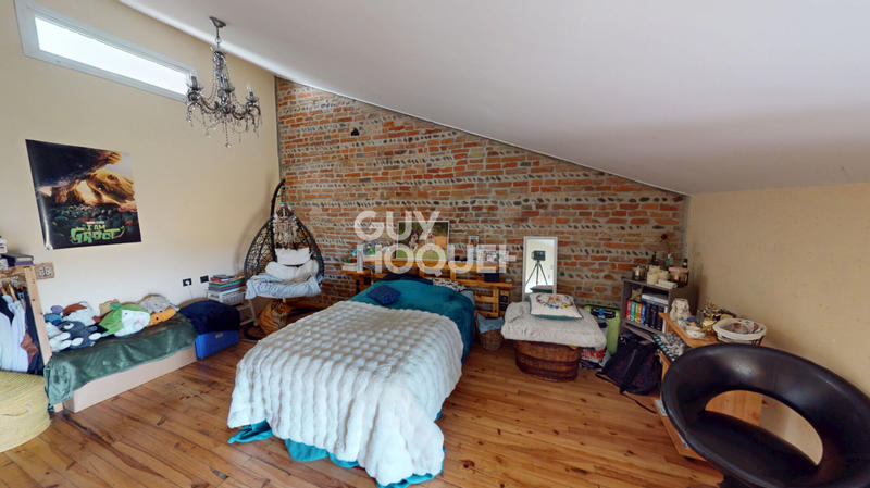 Maison - 490 m² - 10 pièces