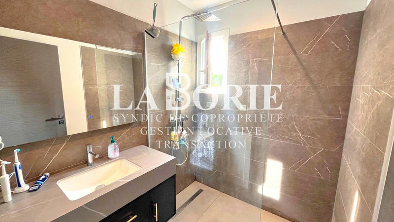 Villa - 140 m² - 5 pièces