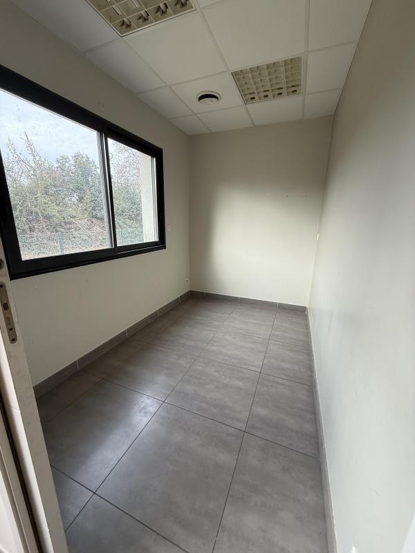 Local commercial - 68 m²