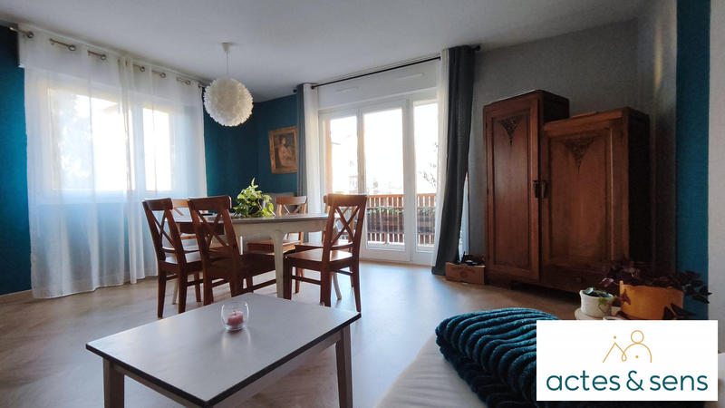 Appartement - 90 m² - 4 pièces