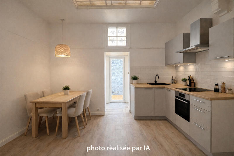 Maison - 90 m² - 4 pièces