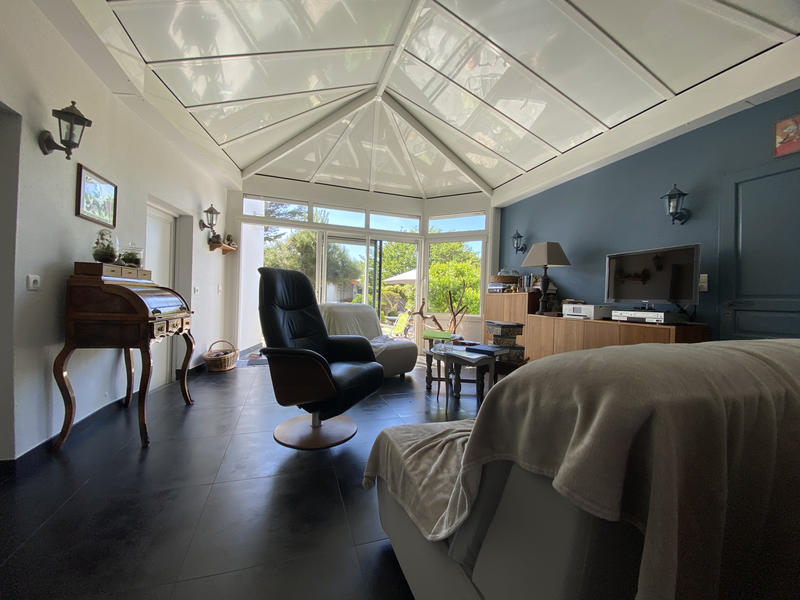 Propriété - 110 m² - 6 pièces