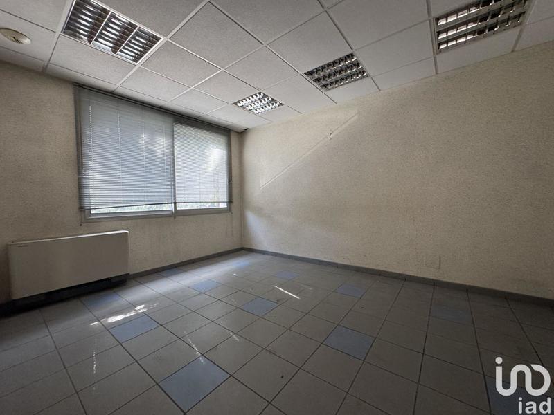 Local commercial - 220 m²