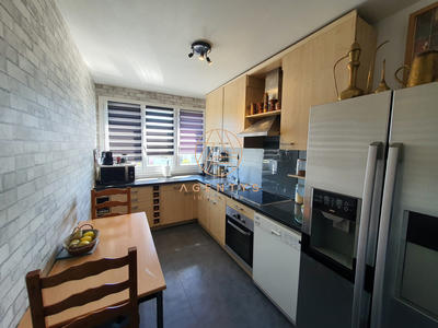 Appartement - 104 m² - 5 pièces