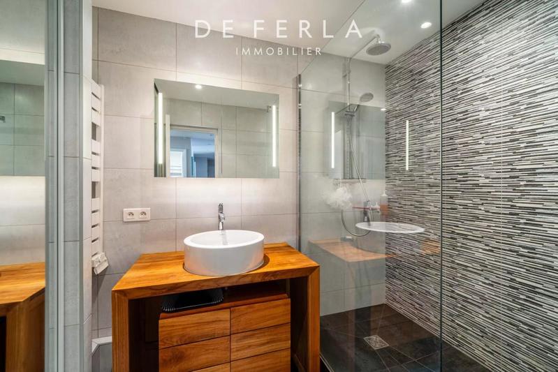 Appartement - 81 m² - 4 pièces