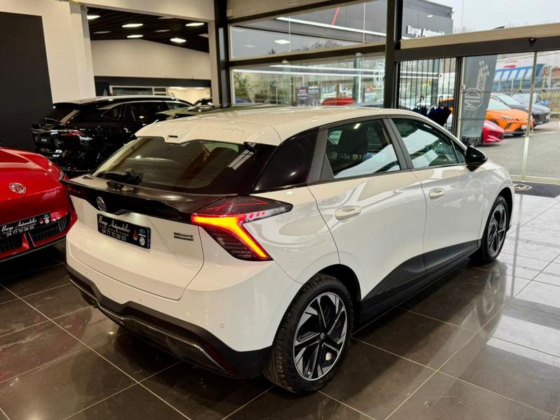 Mg Mg4 Ev 51kwh - 125 Kw 2wd Standard