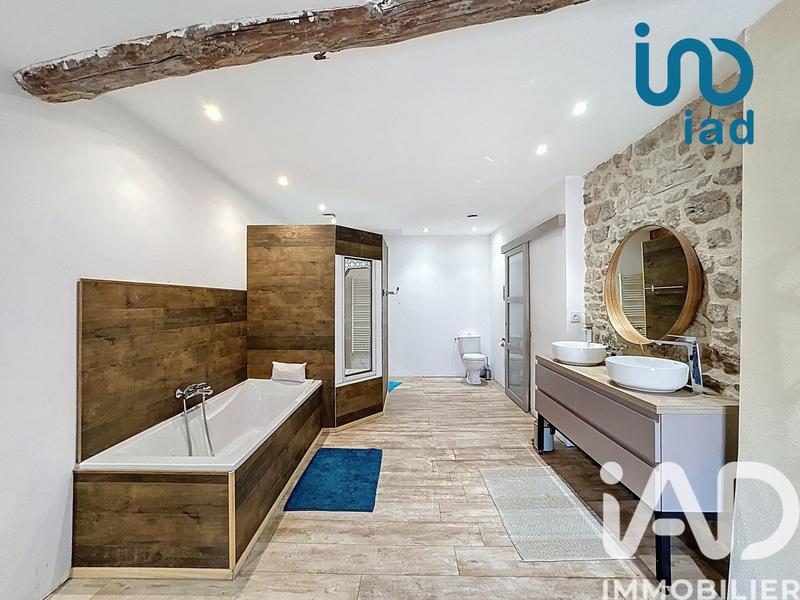 Maison de village - 200 m² - 9 pièces