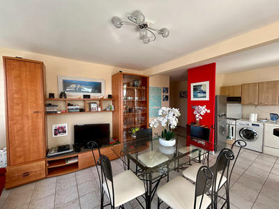 Appartement - 82 m² - 4 pièces