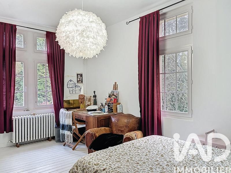 Maison - 354 m² - 10 pièces