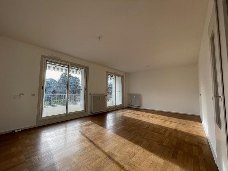 Appartement - 77 m² - 3 pièces