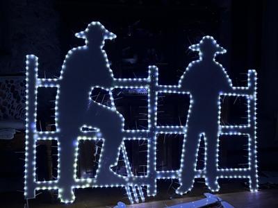 Ruralité en Lumière : la Plus Grande Crèche Lumineuse du Monde