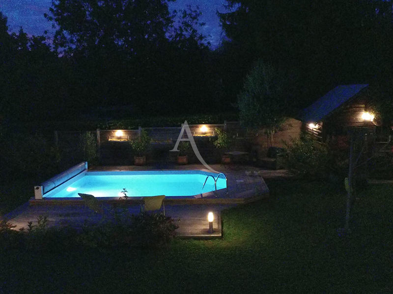 Maison - 205 m² - 6 pièces