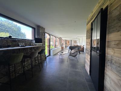 Maison ancienne - 285 m² - 8 pièces