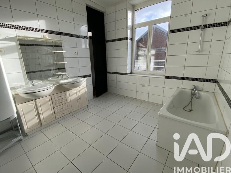 Maison - 104 m² - 4 pièces