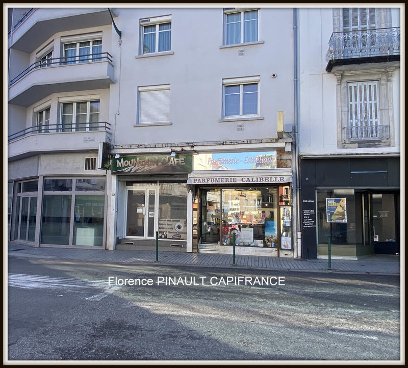 Local d'activité / Entrepôt - 83 m² - 2 pièces