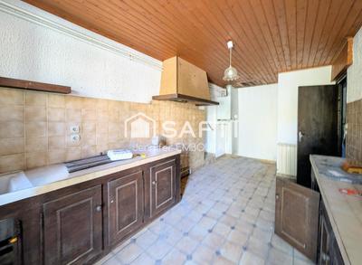 Maison - 140 m² - 4 pièces