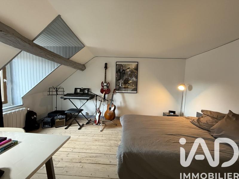 Maison - 207 m² - 7 pièces