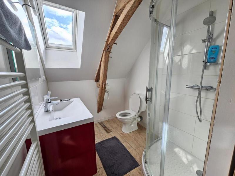 Maison - 200 m² - 9 pièces