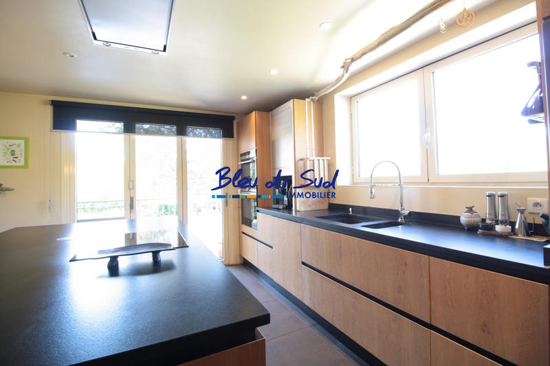 Villa - 275 m² - 7 pièces