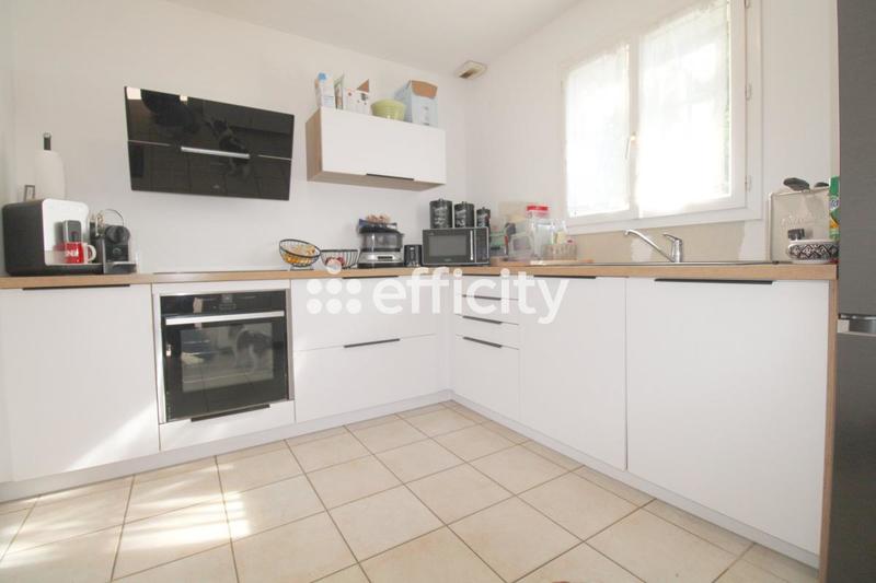 Maison - 92 m² - 4 pièces