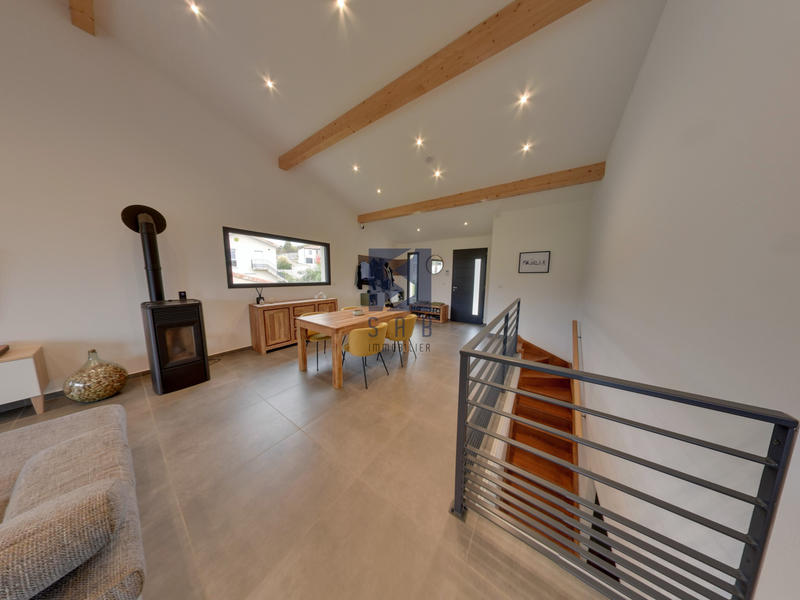 Villa - 120 m² - 5 pièces