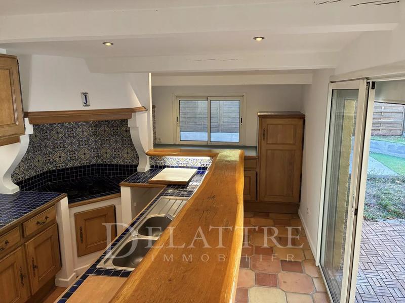 Villa - 90 m² - 4 pièces