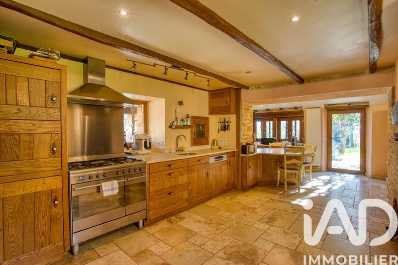 Maison - 950 m² - 22 pièces