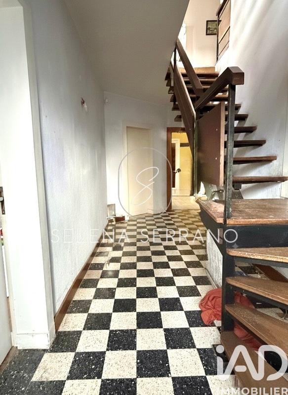 Maison - 251 m² - 7 pièces