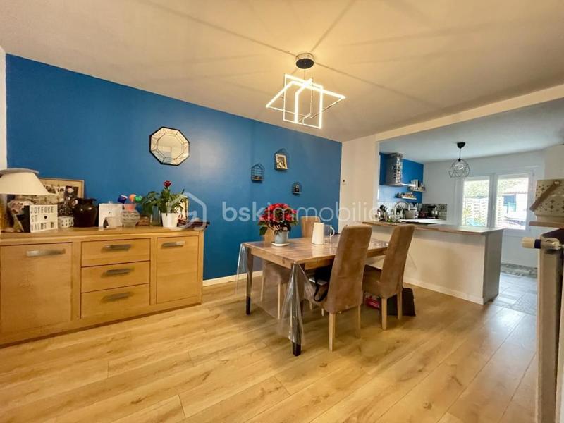 Maison - 96 m² - 4 pièces