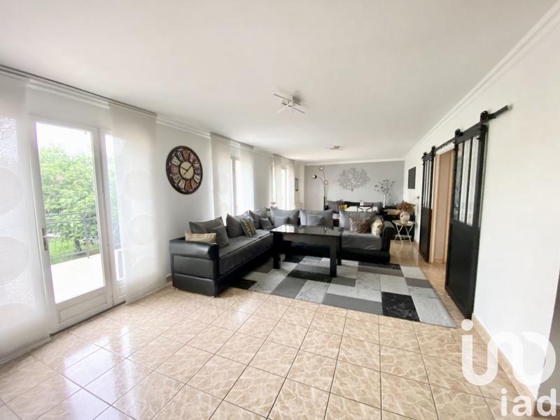 Maison - 210 m² - 9 pièces