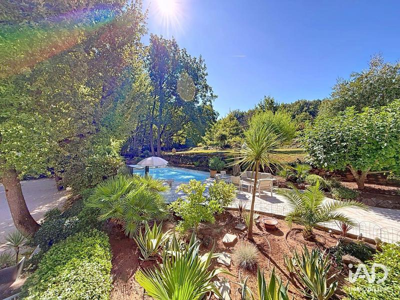 Maison - 160 m² - 5 pièces