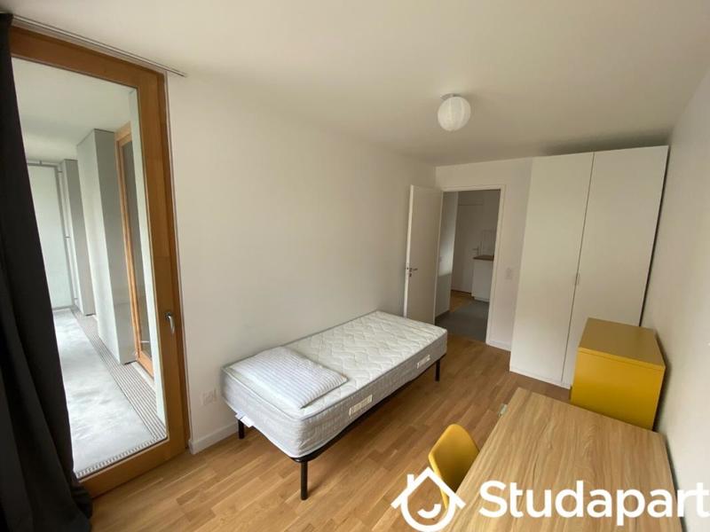 Chambre - 11 m² - 1 pièce