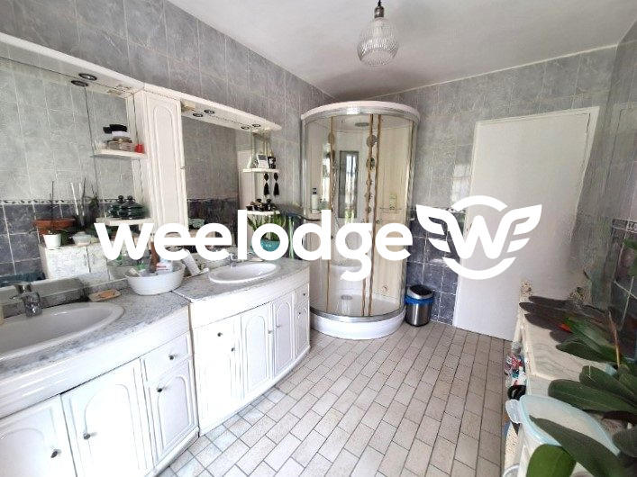 Maison - 151 m² - 7 pièces