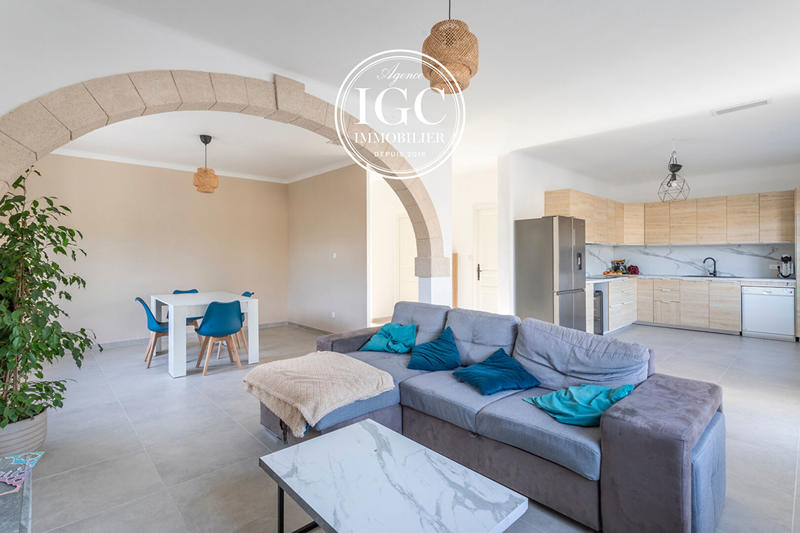 Maison - 97 m² - 3 pièces