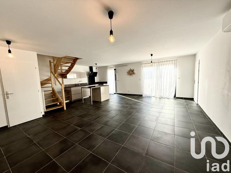 Maison - 93 m² - 4 pièces