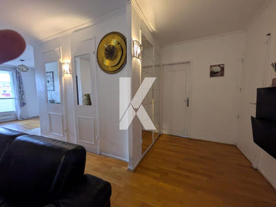 Appartement - 94 m² - 5 pièces