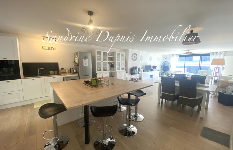 Appartement - 191 m² - 6 pièces