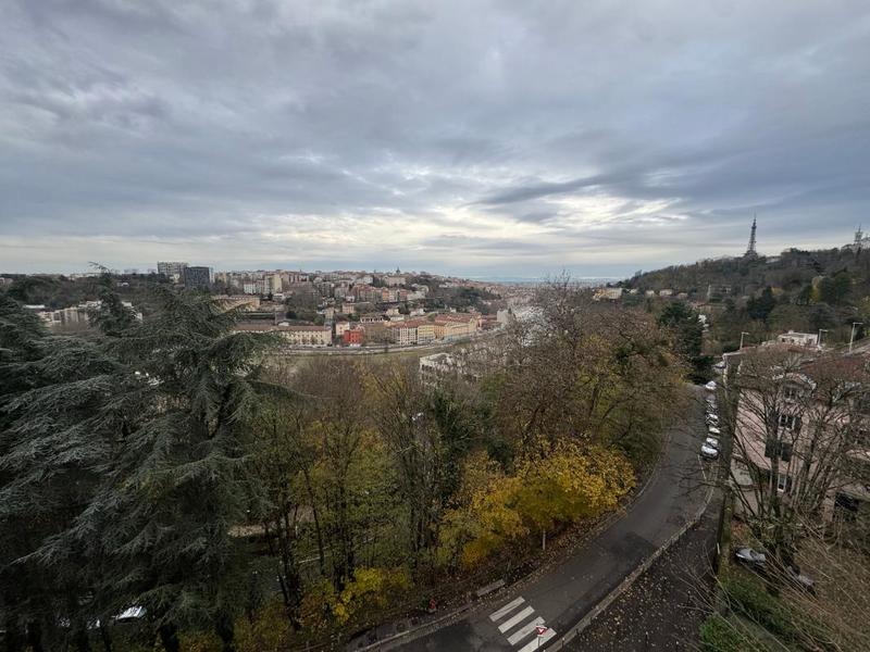 Appartement - 60 m² - 2 pièces