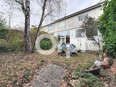 Maison - 107 m² - 4 pièces