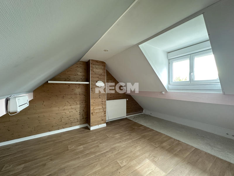 Maison - 85 m² - 5 pièces