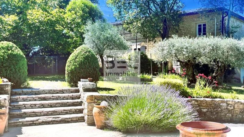 Gîte - 500 m² - 22 pièces