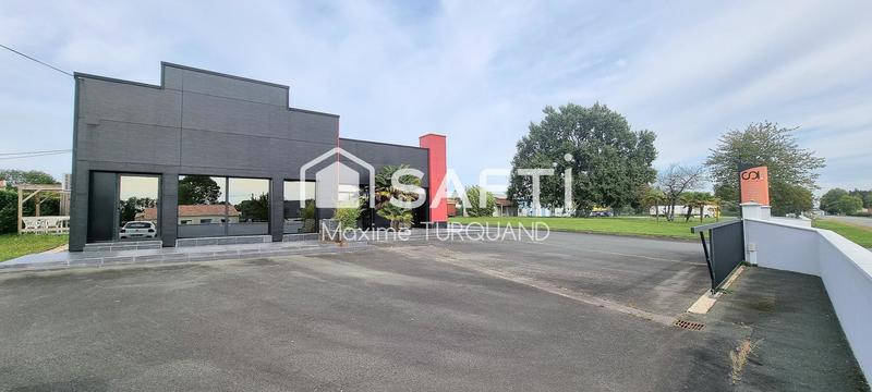 Local commercial - 272 m² - 7 pièces