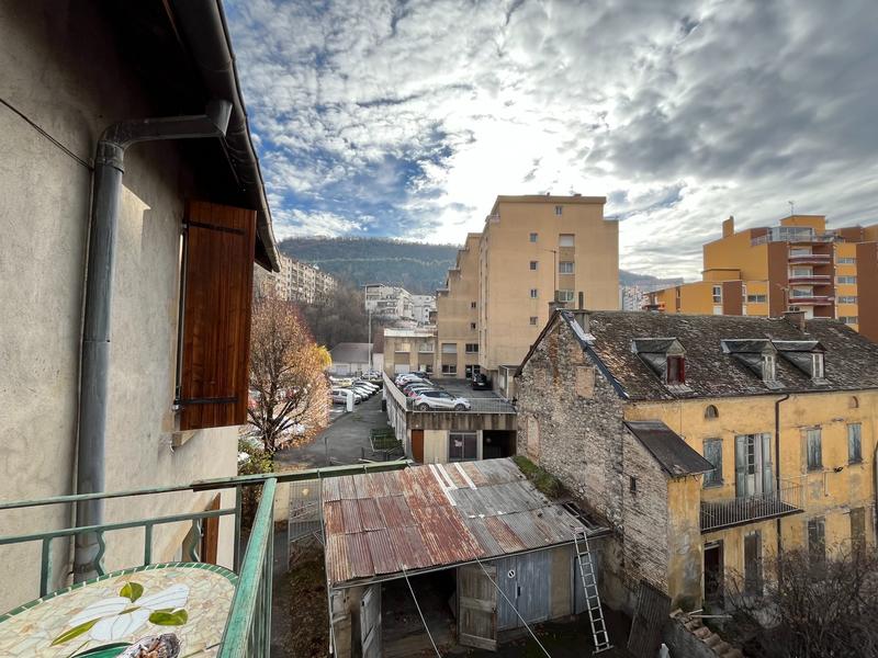 Appartement - 104 m² - 5 pièces