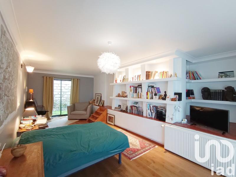 Maison - 201 m² - 7 pièces