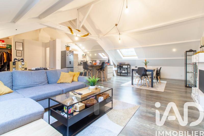 Loft - 83 m² - 3 pièces