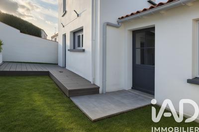 Maison - 74 m² - 4 pièces