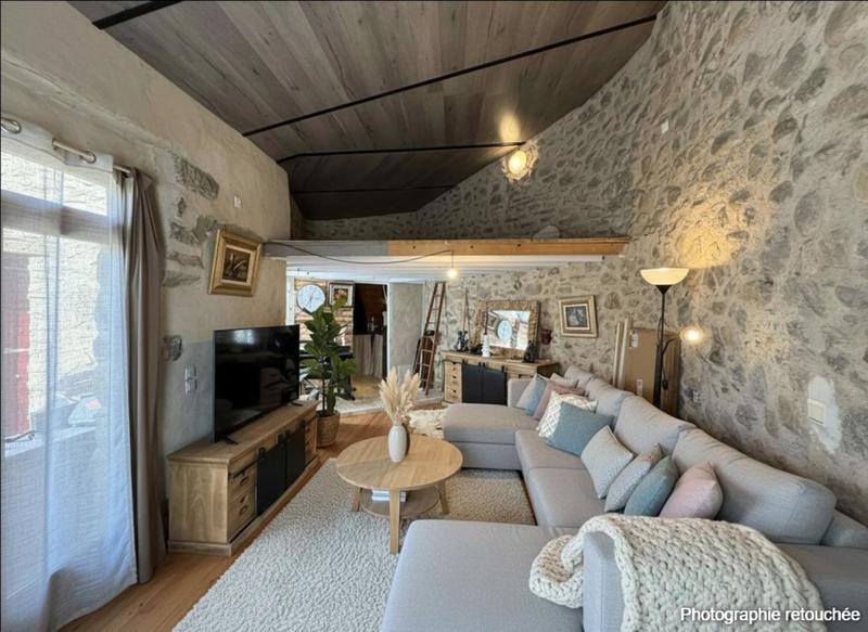 Maison en pierre - 98 m² - 4 pièces